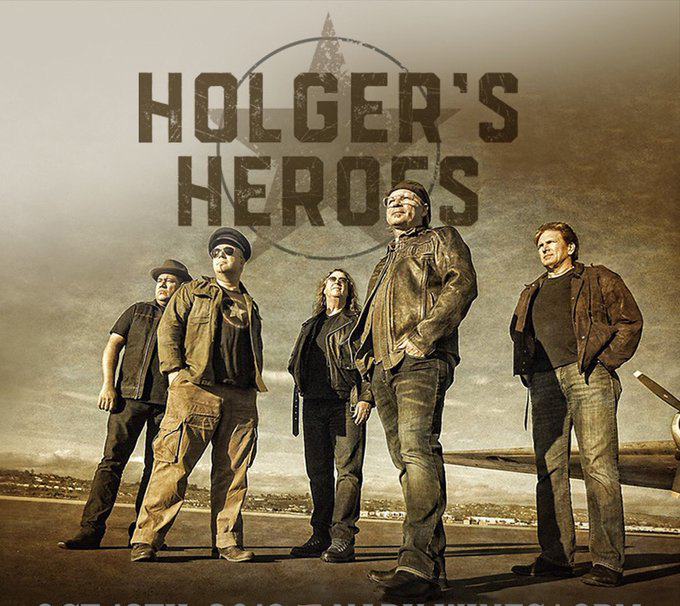 Live dance music featuring Holger's Heroes
